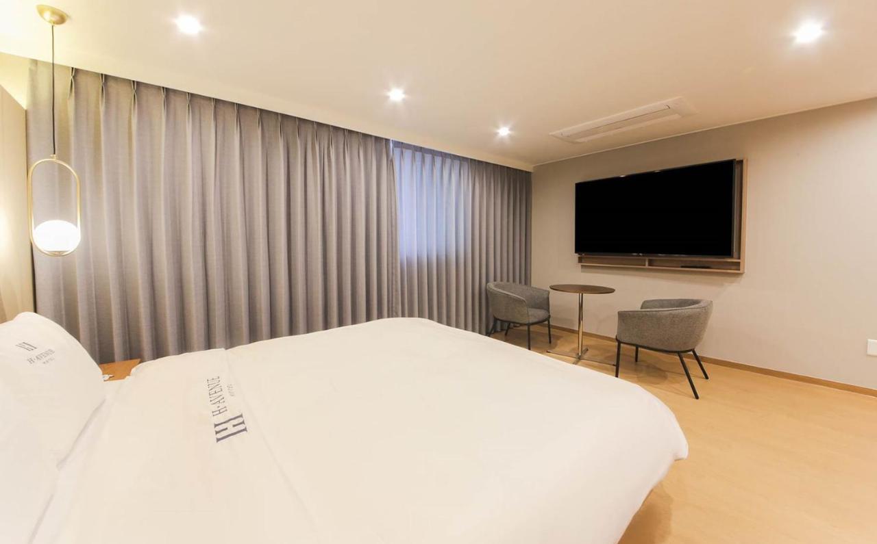 H Avenue Hotel In Gyeongju Exterior foto